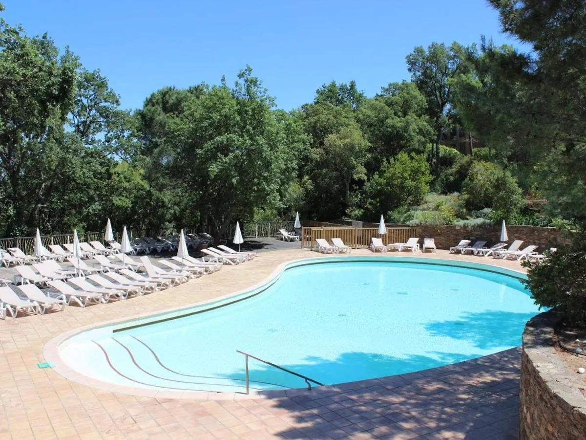 3 Pieces Avec Terrasse, Clim Et Parking A Grimaud - Fr-1-226-390 Apartment