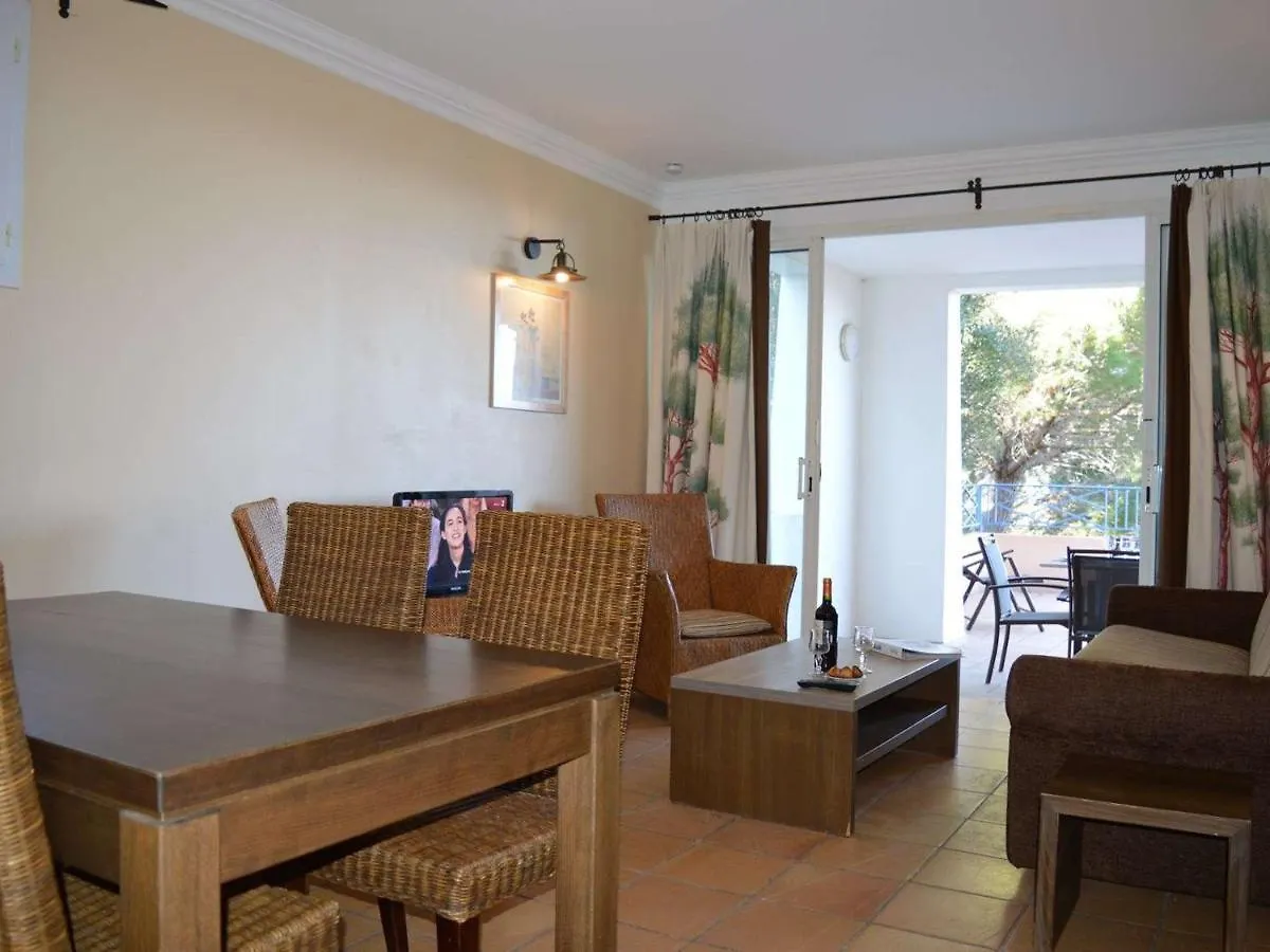 3 Pieces Avec Terrasse, Clim Et Parking A Grimaud - Fr-1-226-390 Apartment France