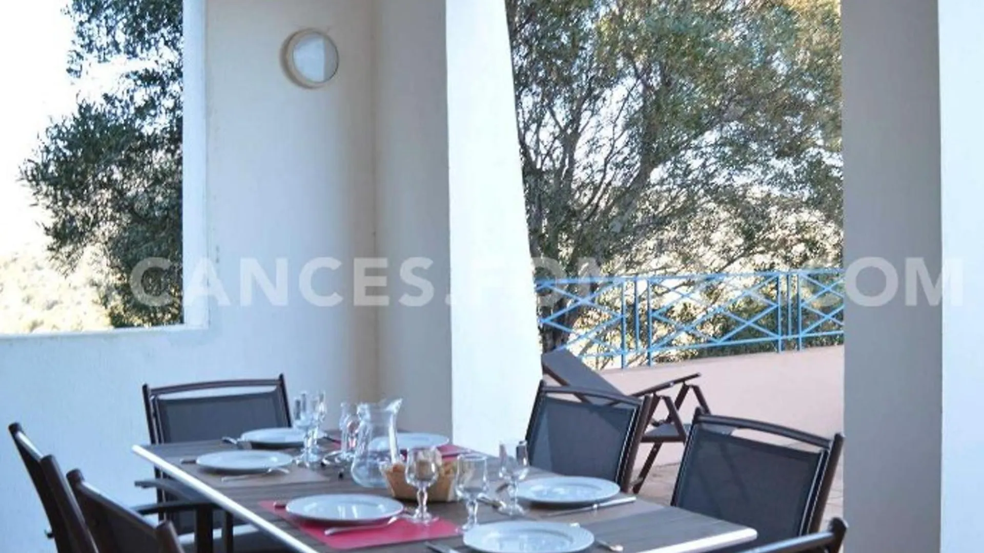3 Pieces Avec Terrasse, Clim Et Parking A Grimaud - Fr-1-226-390 Apartment